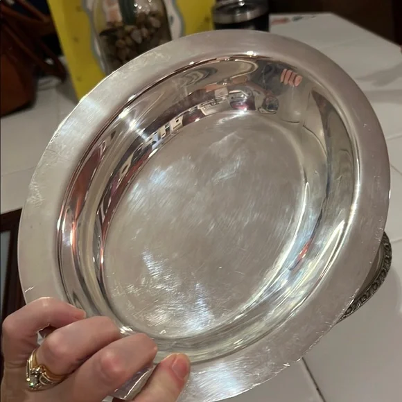 Elegant Silver Plated Serving Dish - Picture 3 of 6